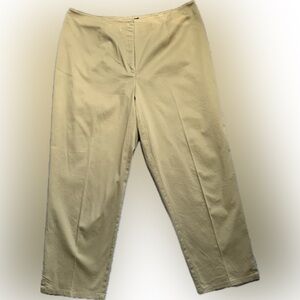 Ann Taylor relaxed stretch casual khaki tan capri pants cotton/spandex size 12